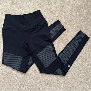 Alo Moto Yoga Leggings